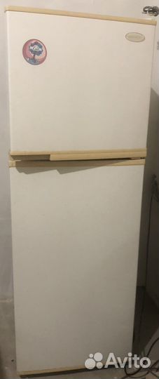 Холодильник бу двухкамерный Daewoo