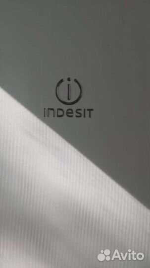 Холодильник indesit