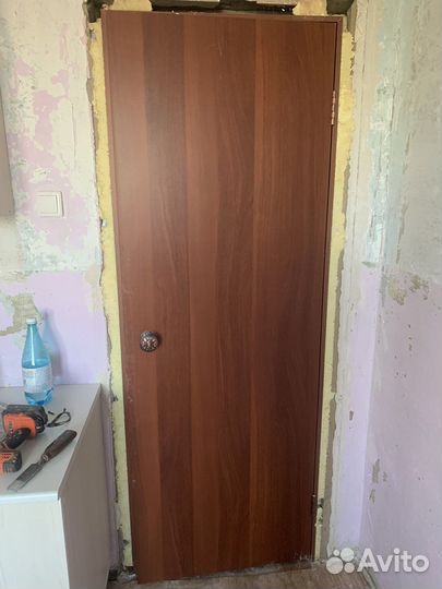 Межкомнатные двери бу 60-70-80 с коробкой