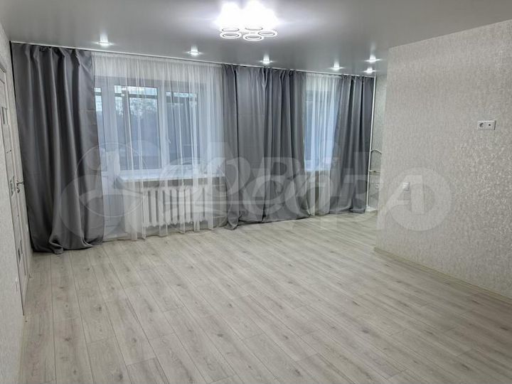 2-к. квартира, 42 м², 3/5 эт.