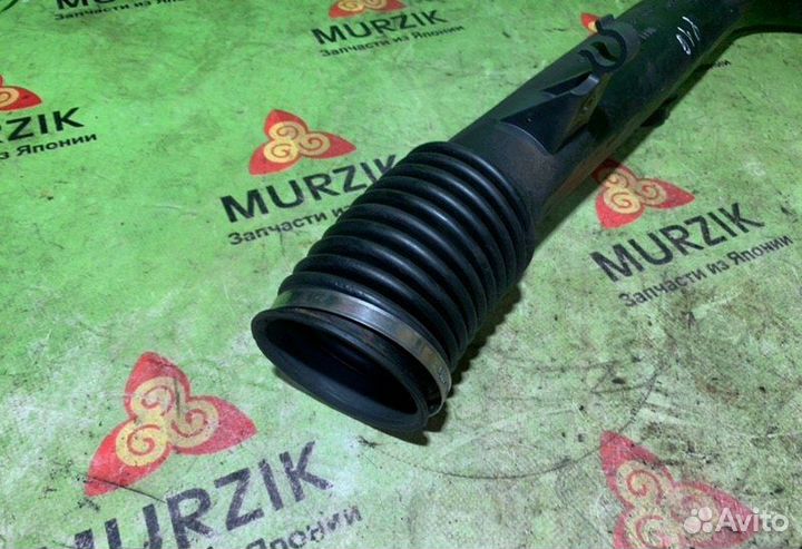 Патрубок воздушный Mercedes V W638 611.980 2.2 CDI