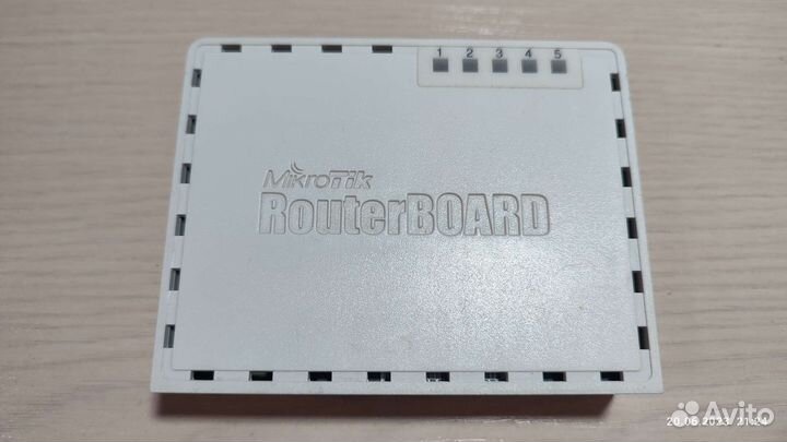 Маршрутизатор Mikrotik routerboard 750G