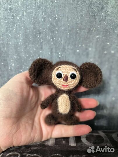 Вязаные брелки и игрушки