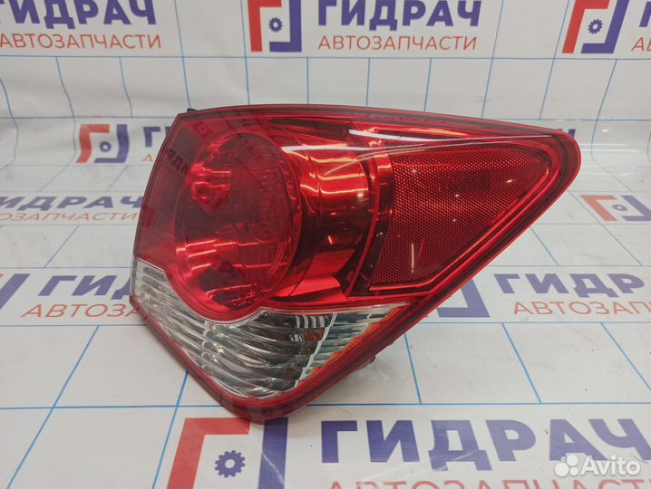 Фонарь задний наружный правый Chevrolet Cruze (J30