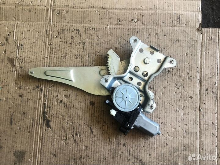 Suzuki sx4 стеклоподъемник