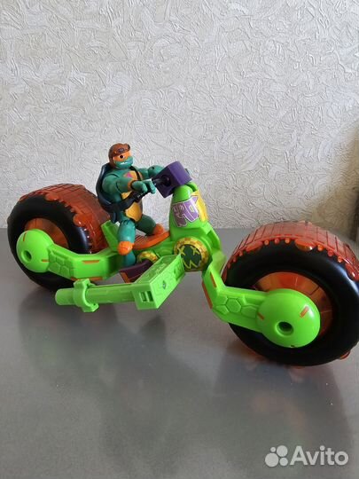 Микеланджело на мотоцикле