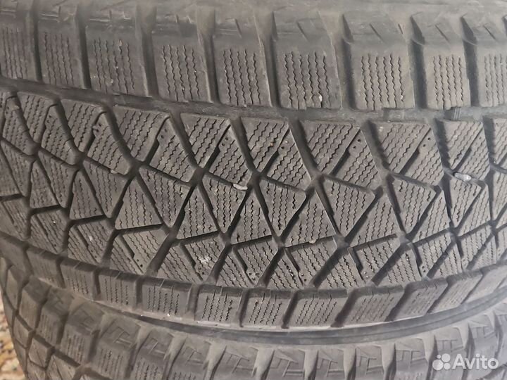 Bridgestone Blizzak DM-V2 235/55 R19 105