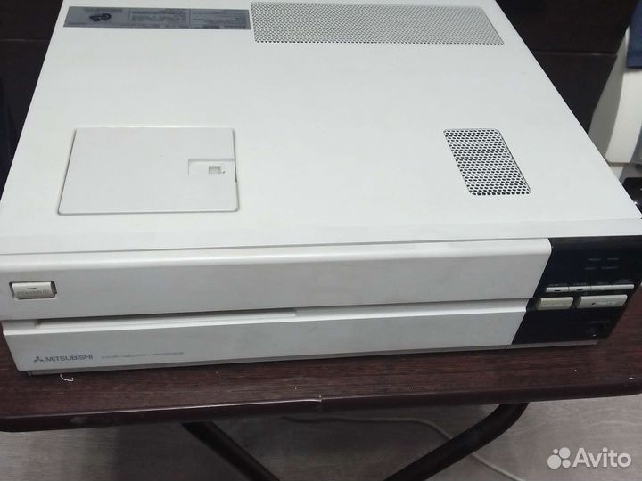 Color video copy processor mitsubishi CP15E