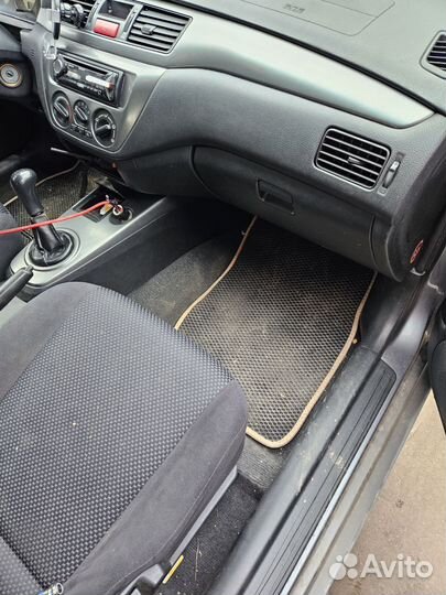 Mitsubishi Lancer 1.6 МТ, 2005, 235 000 км