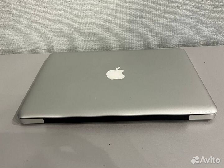 Apple MacBook Pro 13 8gb / 256gb