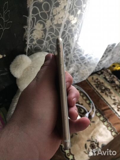 Телефон iPhone 7 32gb