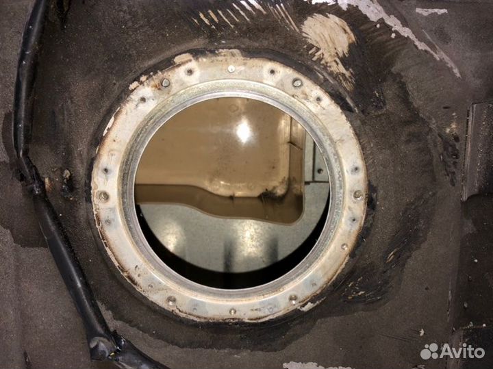 Топливный бак Nissan Serena TC24 QR20DE 2005