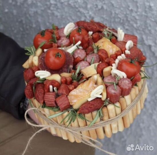 Бенто торт из закусок /Мужской букет