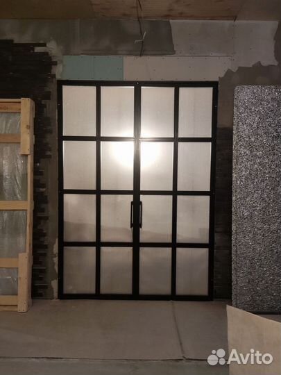 Стеклянная перегородка лофт