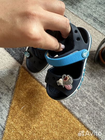 Сандали crocs c6