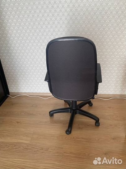 Компьютерное кресло