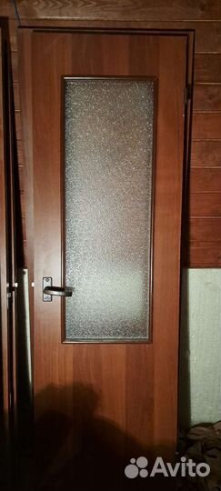 Дверь межкомнатная деревянная бу