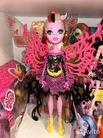 Бонита ферум (Bonita Femur Monster High)