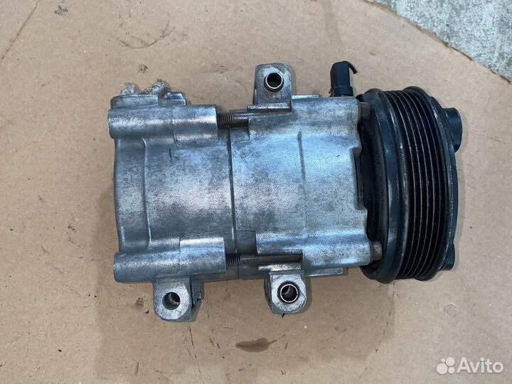 Компрессор кондиционера Ford Mondeo lll 2.0tdci
