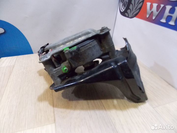 Mitsubishi Eclipse моторчик фары дворников правый