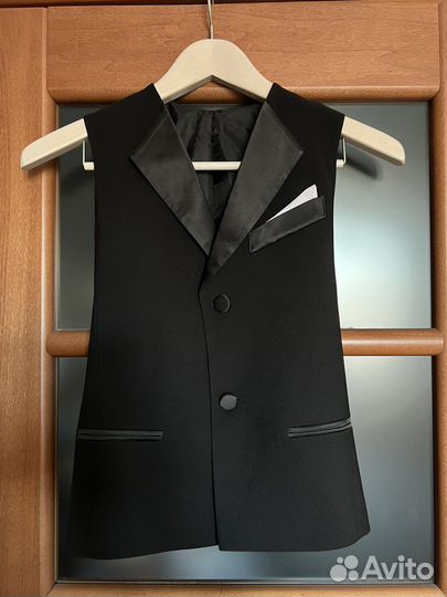 Жилетка для бальных танцев, категория Юниоры 1