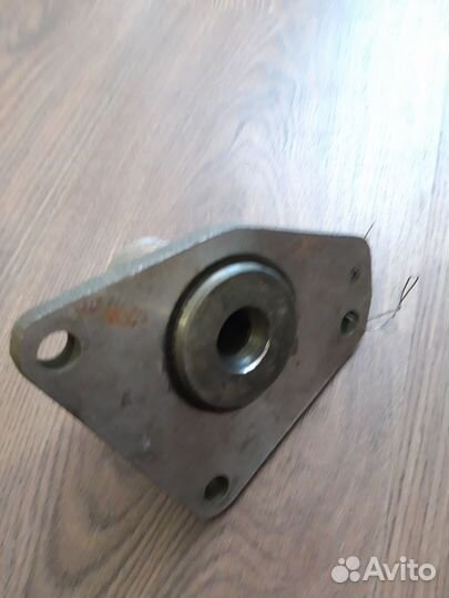 Ось шестерни распредвала 47мм камаз 7406.1029125