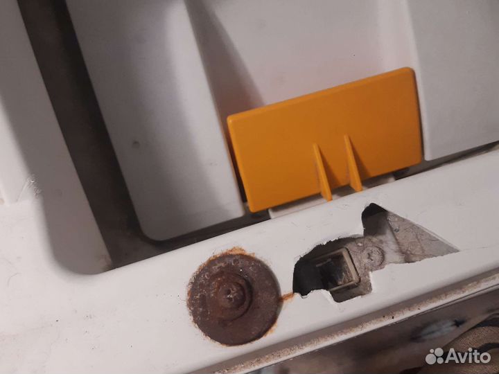 Стиральная машина с вертикальной загрузкой