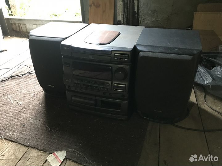 Музыкальный центр