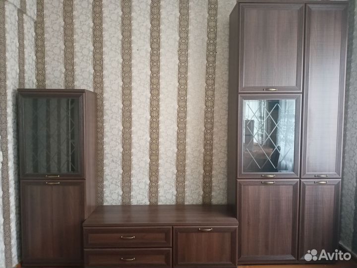Стенка в гостиную