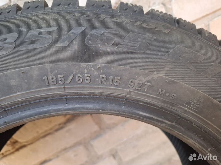Pirelli Ice Zero 185/65 R15