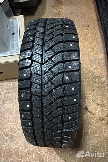 Viatti Brina Nordico V-522 215/60 R16