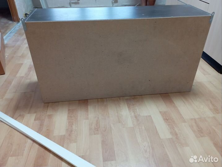 Полка настенная навесная бу