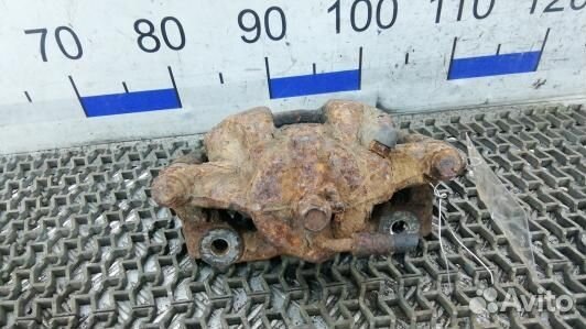 Суппорт тормозной передний правый honda CR-V 3 (KU