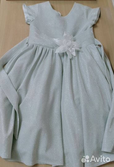 Платье праздничное