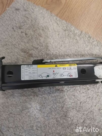 Домкрат volkswagen polo