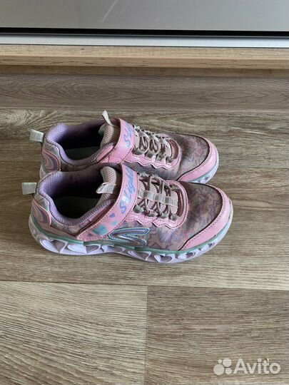 Кроссовки Skechers 32, туфли Blumarine 32