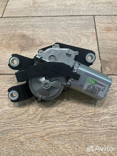 Моторчик стеклоочистителя Land Rover Range Rover L