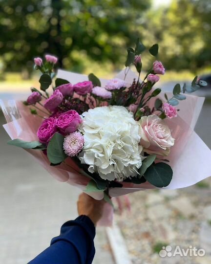 Доставка цветов и букетов, свадебный букет