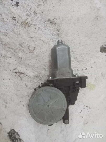 Моторчик дворника задний. Jeep grand Cherokee wk2