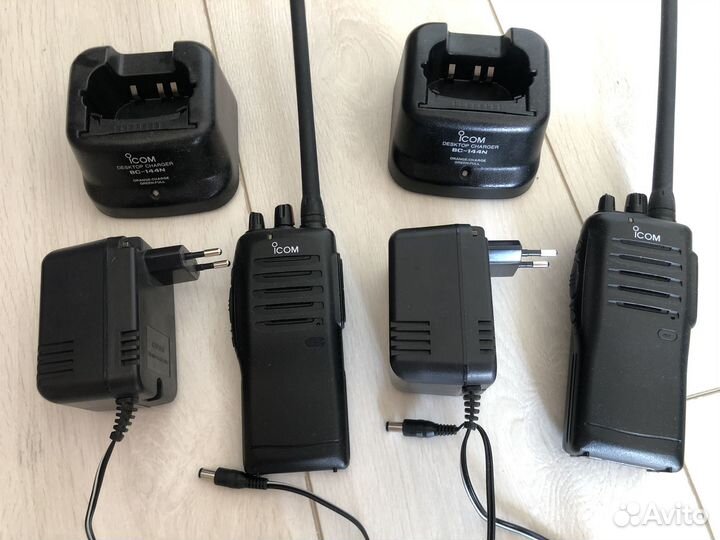 Портативная радиостанция Icom IC-F11 VHF