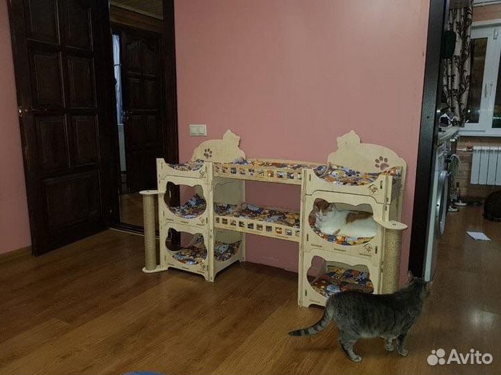 Лежанки для кошек и собак