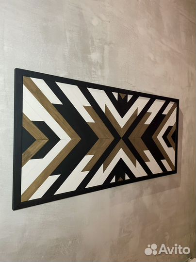 Панно из дерева