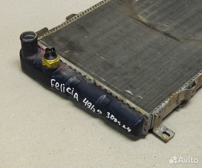 Радиатор охлаждения Skoda Felicia 1.3