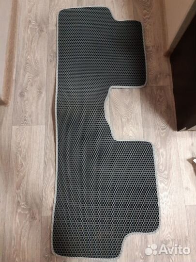 Продам Эва коврики для Тойота аурис