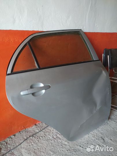 Дверь Toyota Corolla 150 задняя правая