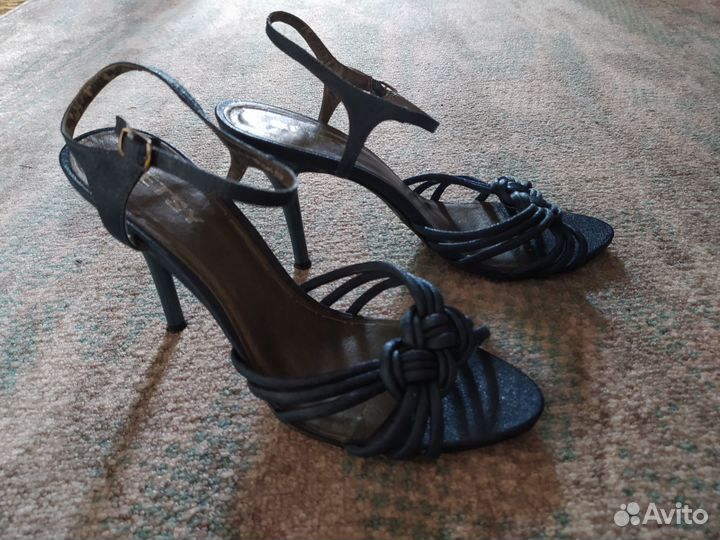 Босоножки женские 39 размер