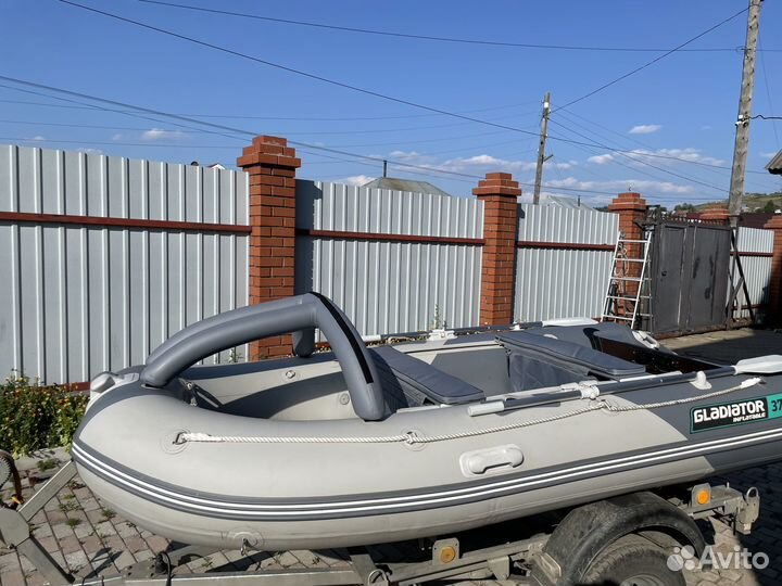 Лодка пвх Гладиатор 370