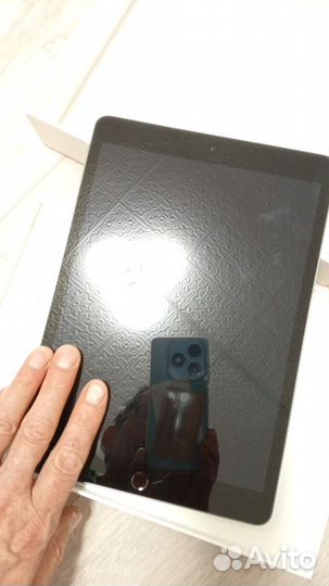 Планшет Apple iPad 10.2