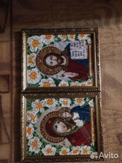 Иконы, вышитые бисером