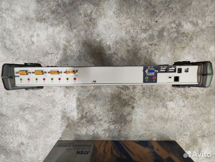 Kvm переключатель aten cs 1754 новый